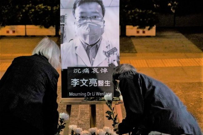 李文亮殉職惹民憤 國內學者聯署5大訴求廣開言論
