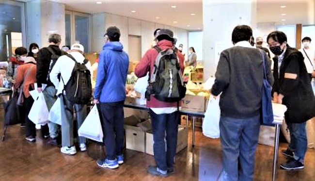 東京聖依納爵堂「成人食堂」 急援疫情貧困居民