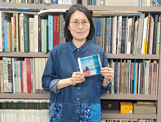 【人物專訪】艾阮的聖詩重譯之旅：從「唔啱音」到譜寫人生樂章