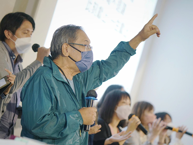 【專訪】丘放河、吉中鳴談新世代敬拜：年輕人的靈性出路