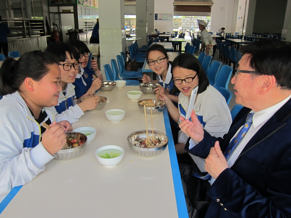 從絕境到成才 文更「愛心傳承計畫」扶助內地貧困學生