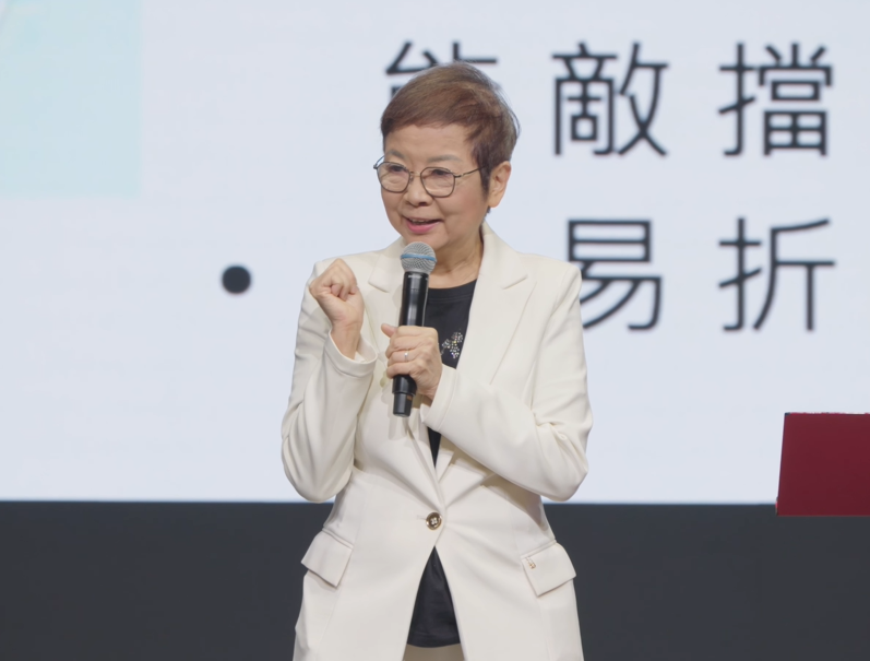 走過輕生低谷、腦中風與疾病恐懼 羅乃萱師母談「幸福的確據」